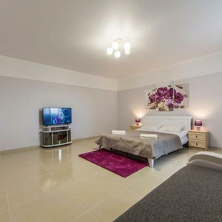 Apartments Kiev Екстериор снимка