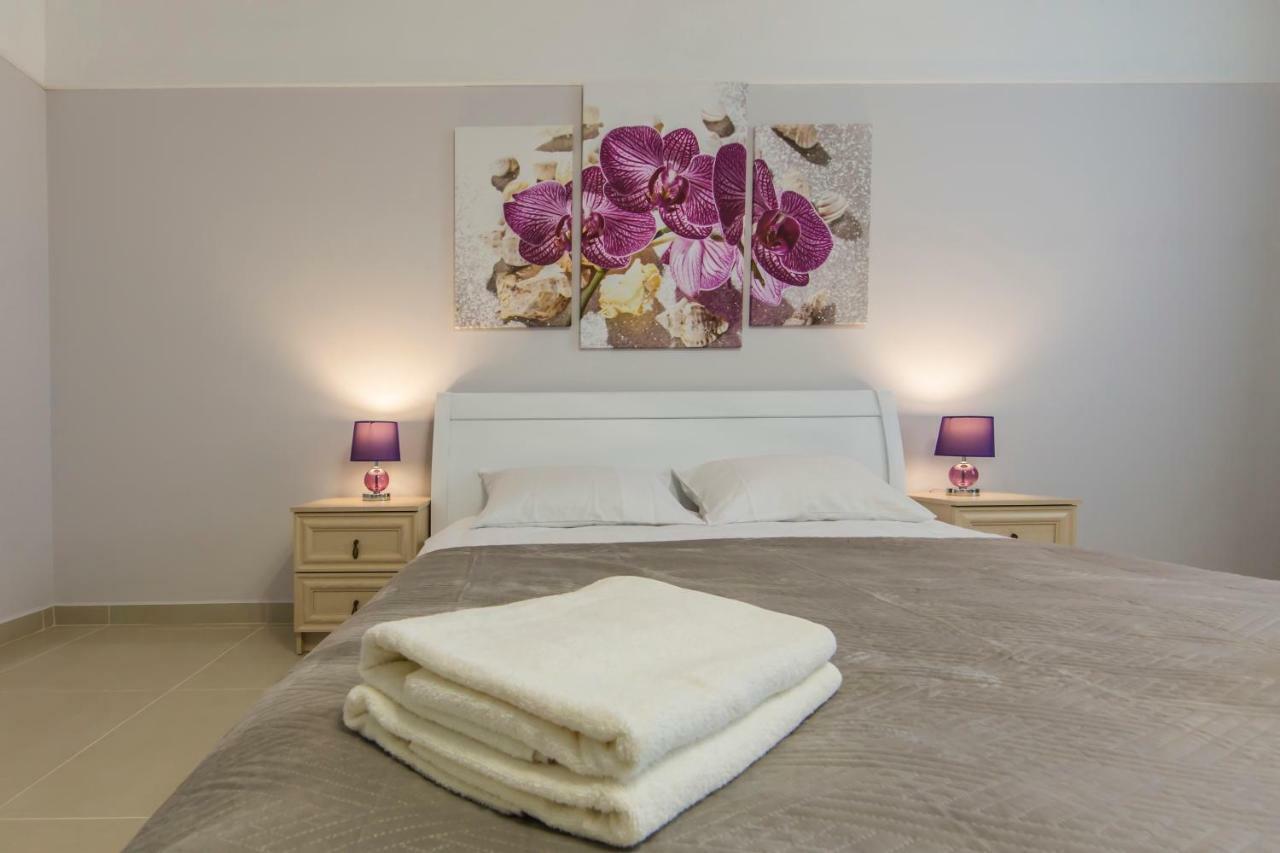 Apartments Kiev Екстериор снимка