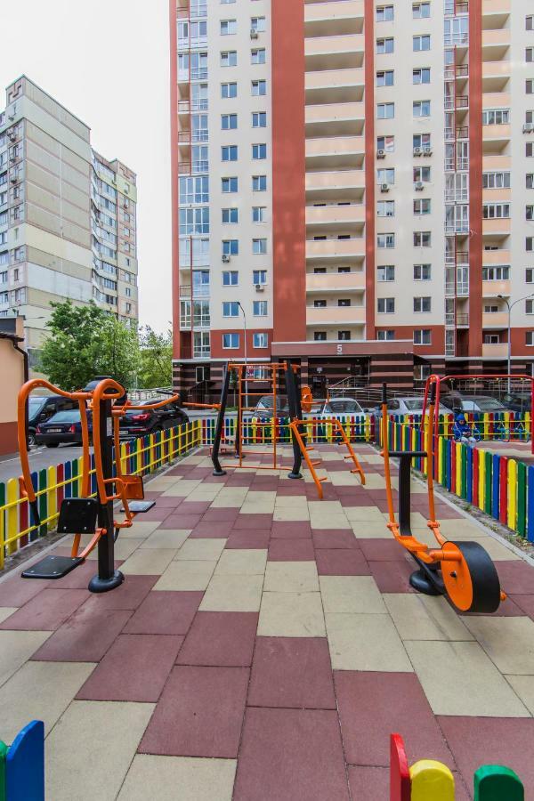 Apartments Kiev Екстериор снимка