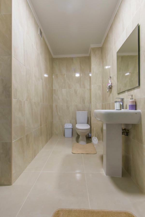 Apartments Kiev Екстериор снимка