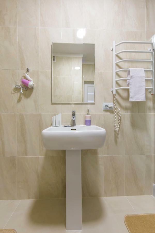 Apartments Kiev Екстериор снимка